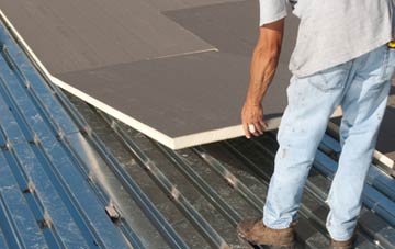 benefits of insulating Dyffryn Ardudwy flat roofing